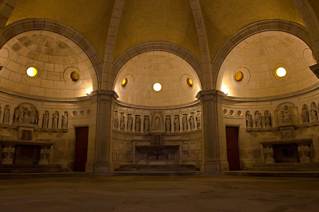 sainte anne d'auray basiliek kerk bedevaartsoord france frankrijk bretagne morbihan renaissance religie scala santa